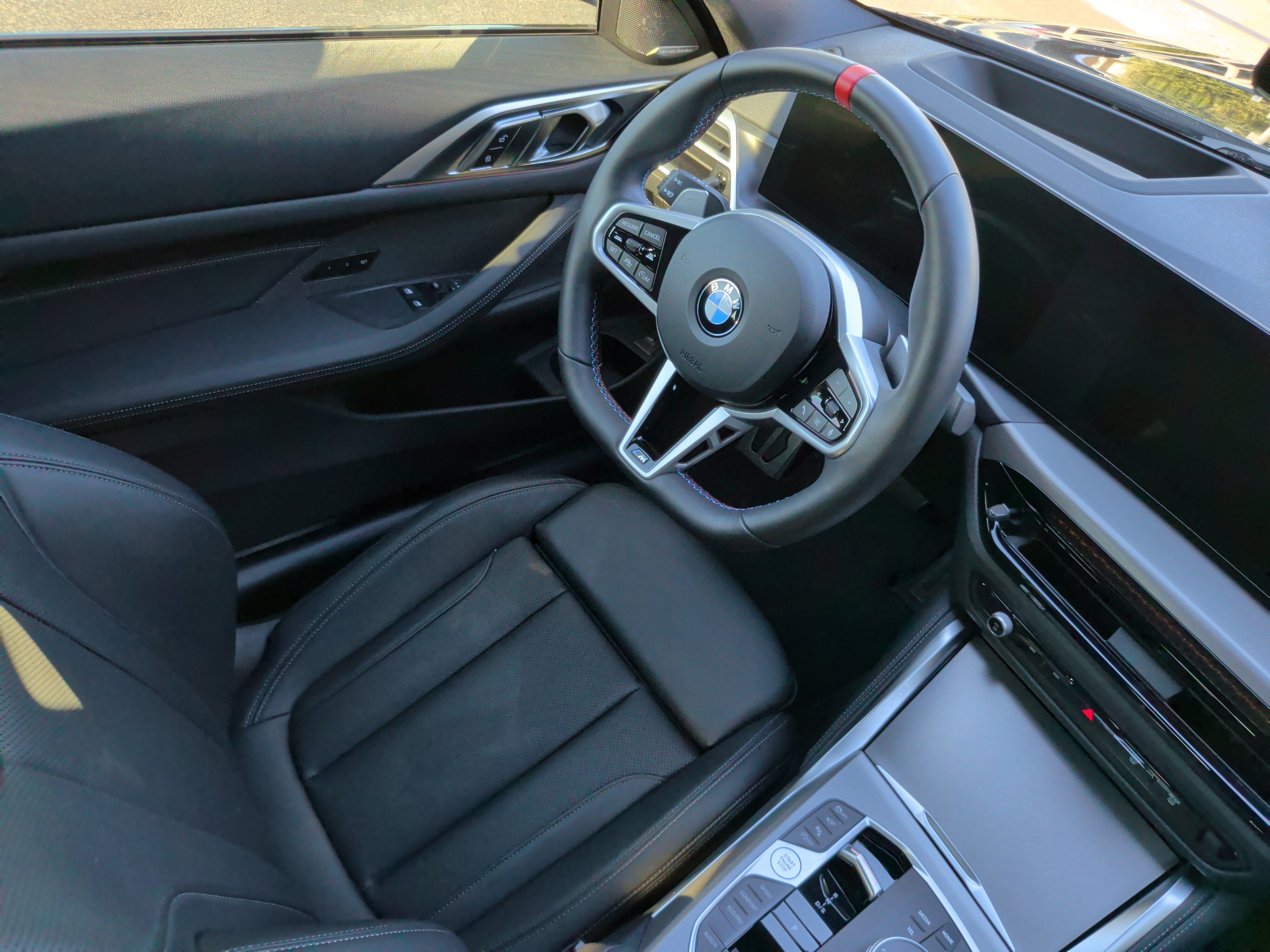 Used 2026 BMW M440i Coupe w/ Premium Package RWD image 35