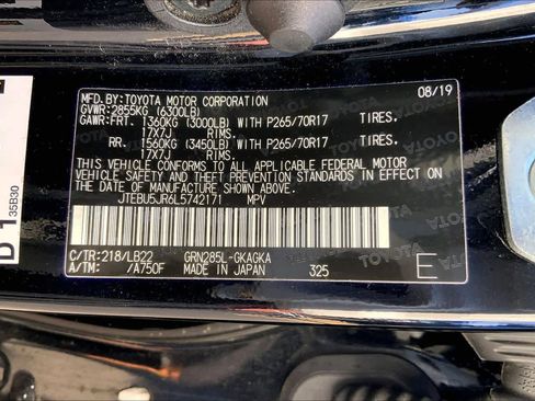 Used 2020 Toyota 4Runner SR5 Premium w/ Moonroof Package image 37