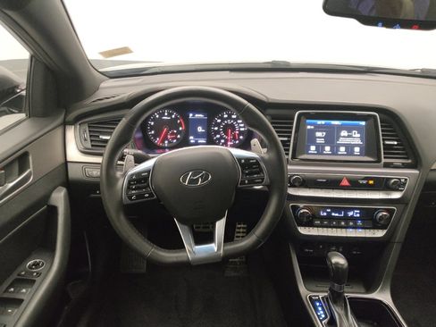 Used 2018 Hyundai Sonata Sport w/ Tech Package 05 FWD image 22