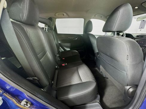 Used 2018 Nissan Rogue SV FWD image 33