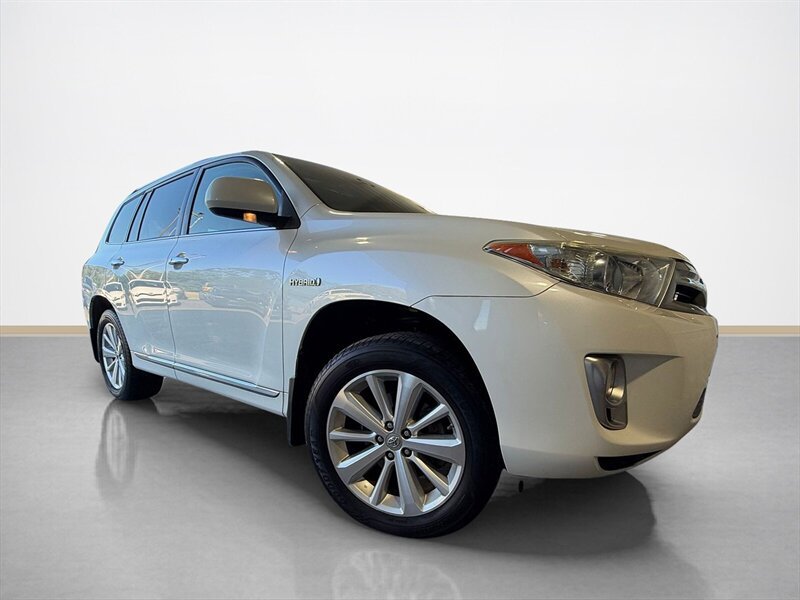 Used 2012 Toyota Highlander Limited AWD/4WD image 2
