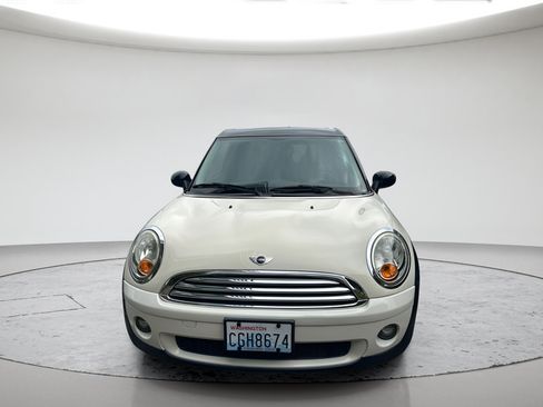Used 2009 MINI Cooper Clubman Hardtop FWD image 6