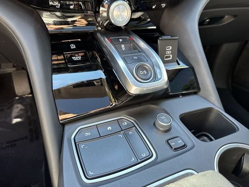 Used 2022 Acura MDX FWD w/ Technology Package image 51