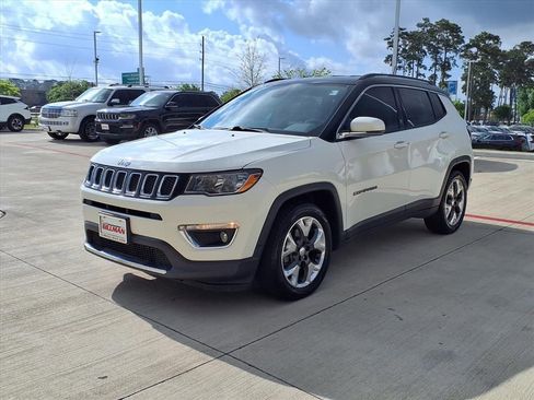Used 2019 Jeep Compass Limited FWD image 2