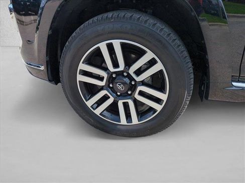 Used 2024 Toyota 4Runner Limited AWD/4WD image 26