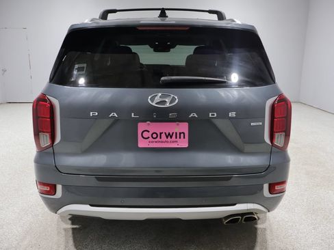 Used 2022 Hyundai Palisade Limited w/ Cargo Package AWD/4WD image 3