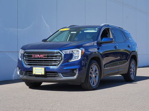 Used 2023 GMC Terrain SLT AWD/4WD image 7