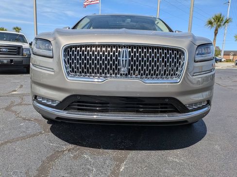 Used 2023 Lincoln Nautilus Reserve w/ Equipment Group 202A AWD/4WD image 9