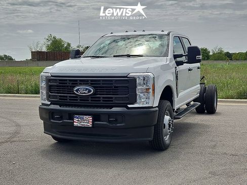 New 2026 Ford F350 XL AWD/4WD image 1