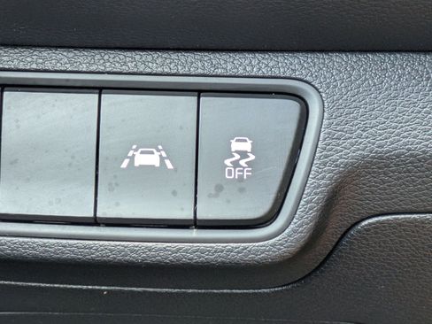 Certified 2021 Kia Forte LXS FWD image 17