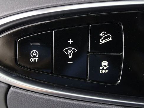 Used 2025 Genesis GV70 2.5T image 15