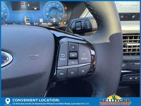 New 2025 Ford Escape SE w/ PHEV Premium Package image 23