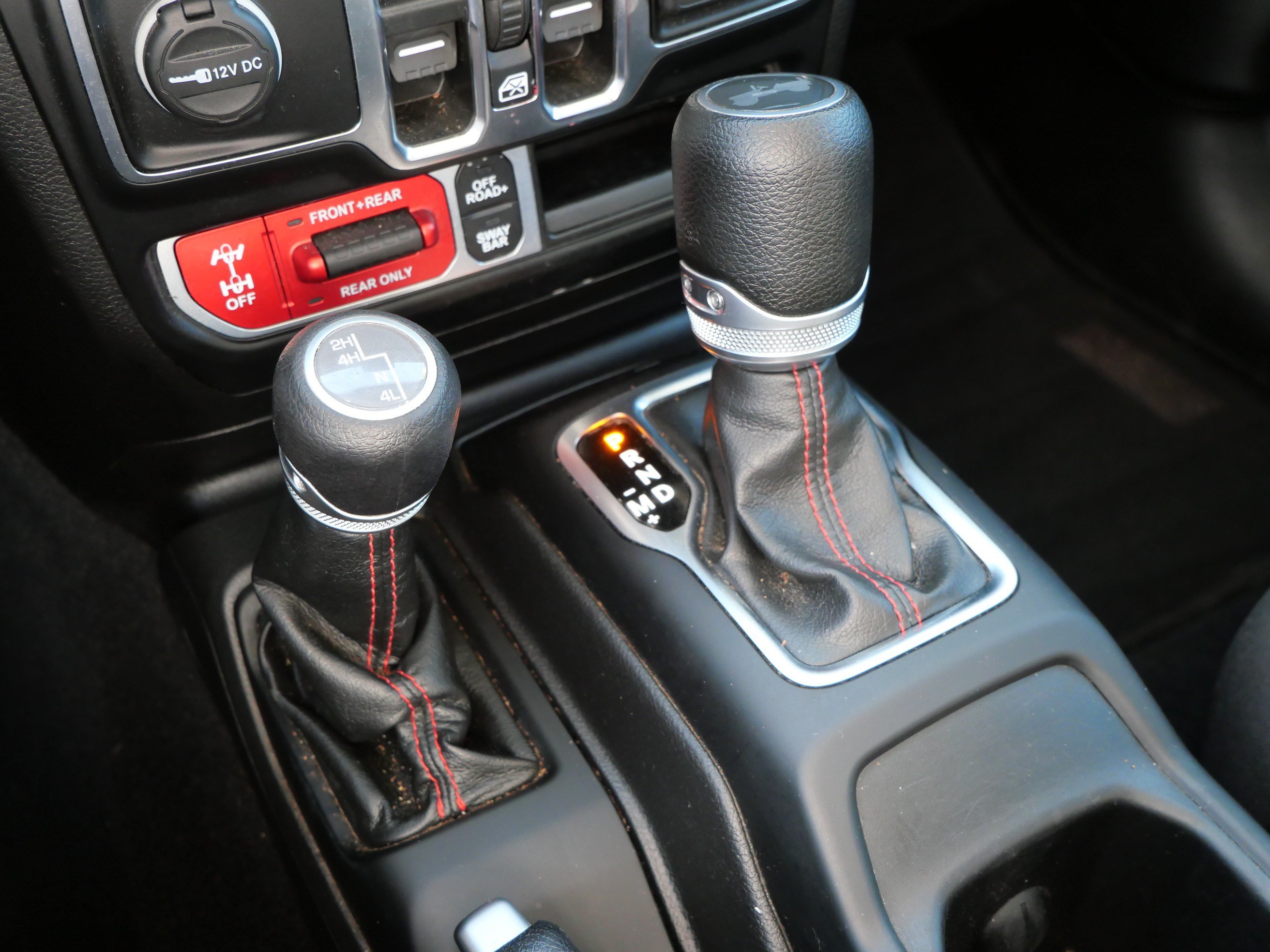 Used 2022 Jeep Wrangler Unlimited Rubicon AWD/4WD image 24
