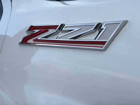 Used 2024 Chevrolet Silverado 2500 LT image 38