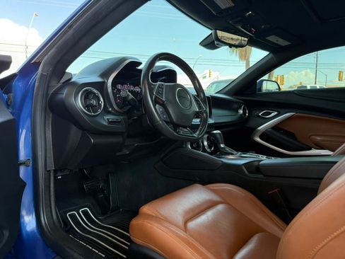 Used 2021 Chevrolet Camaro SS RWD image 31