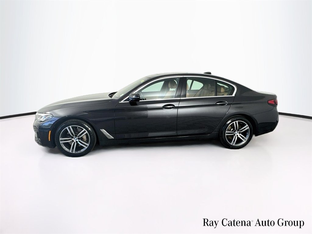 Used 2023 BMW 530i xDrive w/ Premium Package AWD/4WD image 4