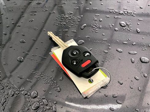 Used 2025 Subaru Outback Premium w/ Popular Package #1 image 9