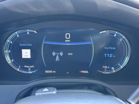 Used 2020 Cadillac Escalade ESV Luxury image 16