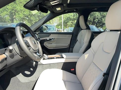 New 2026 Volvo XC90 B5 Plus image 12