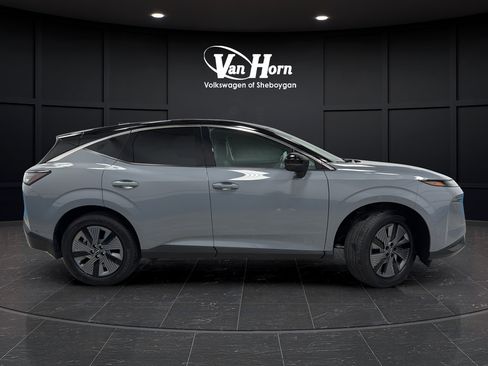 Used 2025 Nissan Murano SL AWD/4WD image 8