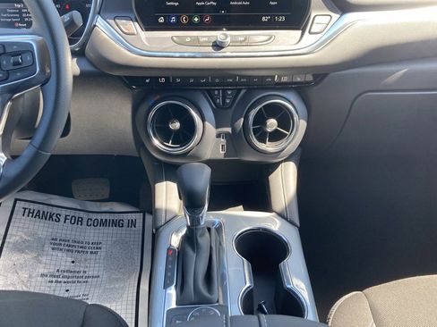 New 2025 Chevrolet Blazer LT w/ Midnight/Sport Edition image 18