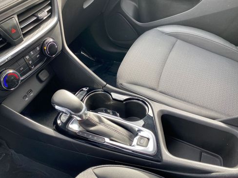 Used 2025 Buick Encore GX Preferred image 41