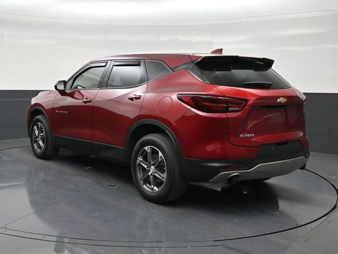 Used 2024 Chevrolet Blazer LT FWD image 3