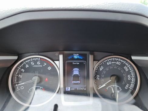Used 2021 Toyota Tacoma SR5 RWD image 4