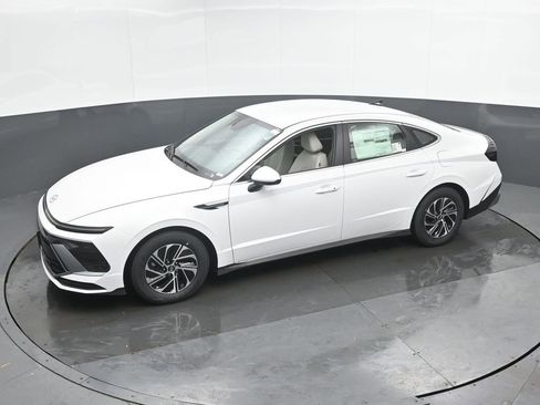 New 2026 Hyundai Sonata Blue FWD image 36