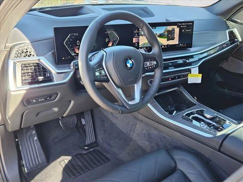 Certified 2026 BMW X5 sDrive40i w/ Climate Comfort Package RWD image 9