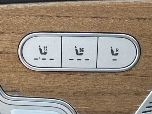 Used 2020 Mercedes-Benz GLE 450 4MATIC image 21