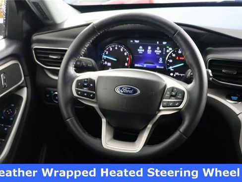 Used 2023 Ford Explorer XLT w/ Equipment Group 202A image 10