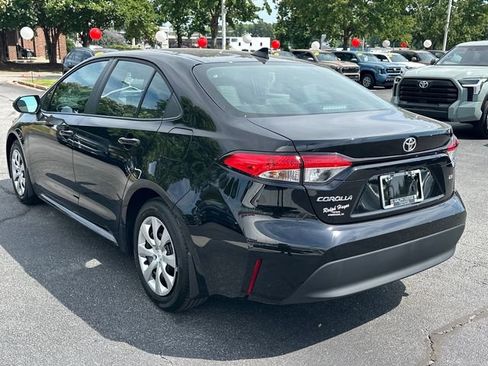 Used 2026 Toyota Corolla LE FWD image 5