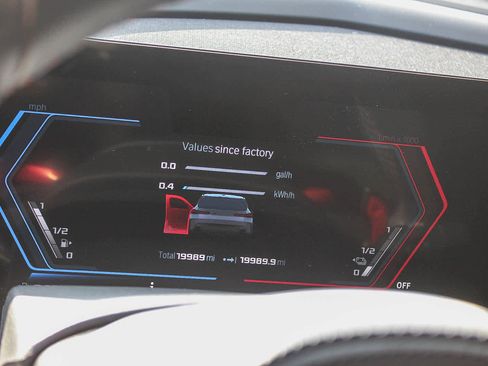 Certified 2024 BMW XM w/ M Driver's Package image 22