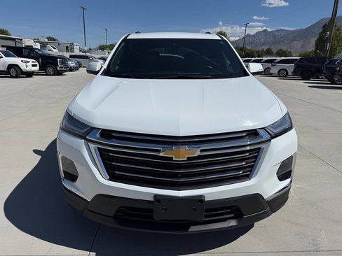 Used 2023 Chevrolet Traverse LT w/ LT Premium Package AWD/4WD image 8