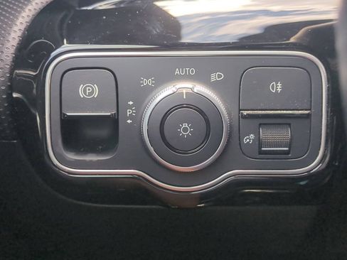 Used 2023 Mercedes-Benz CLA 250 w/ Premium Package image 26