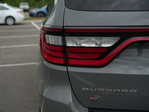 Used 2023 Dodge Durango GT AWD/4WD image 42