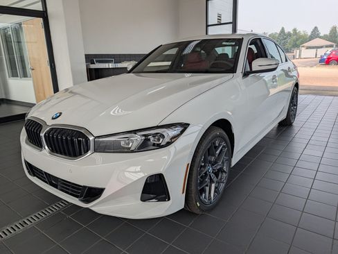 New 2026 BMW 330i xDrive Sedan w/ Convenience Package AWD/4WD image 7