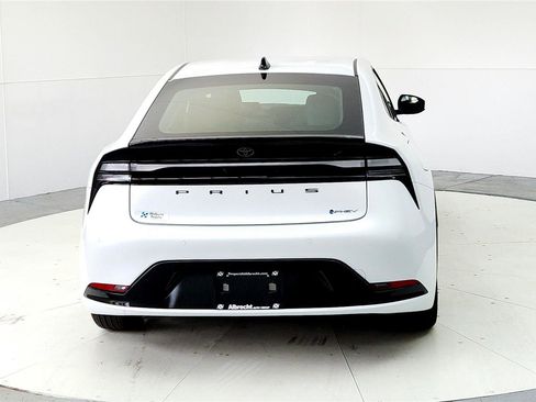 New 2026 Toyota Prius Plug-In Hybrid image 5