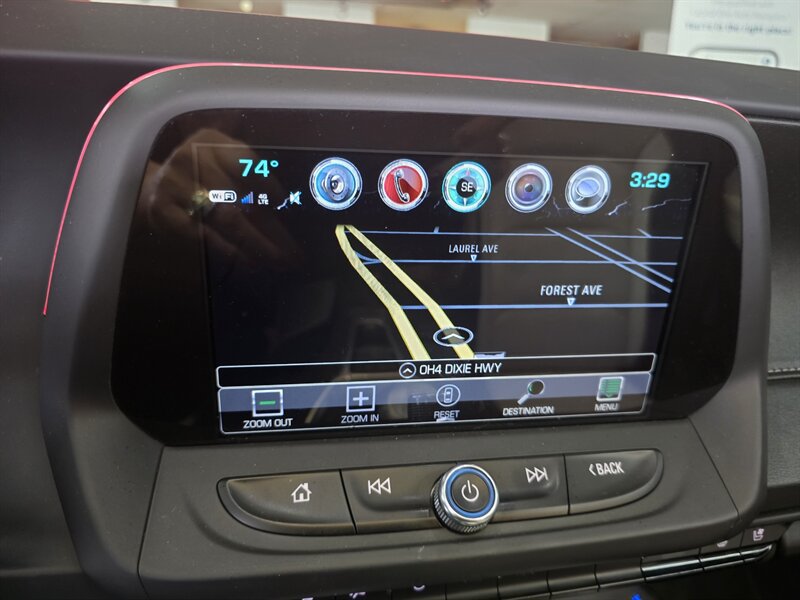 Used 2017 Chevrolet Camaro LT RWD image 26