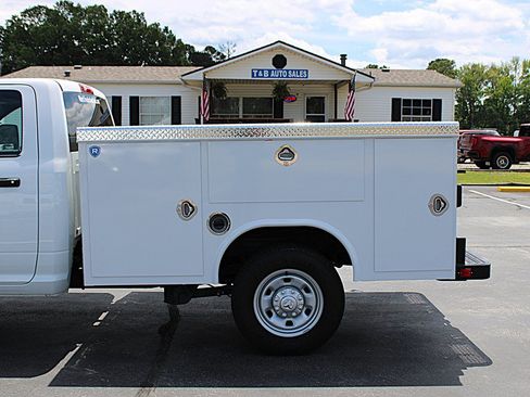Used 2024 RAM 2500 Tradesman RWD image 5
