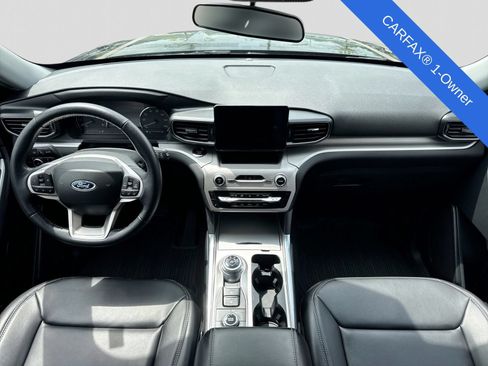 Used 2023 Ford Explorer XLT w/ Equipment Group 202A AWD/4WD image 18