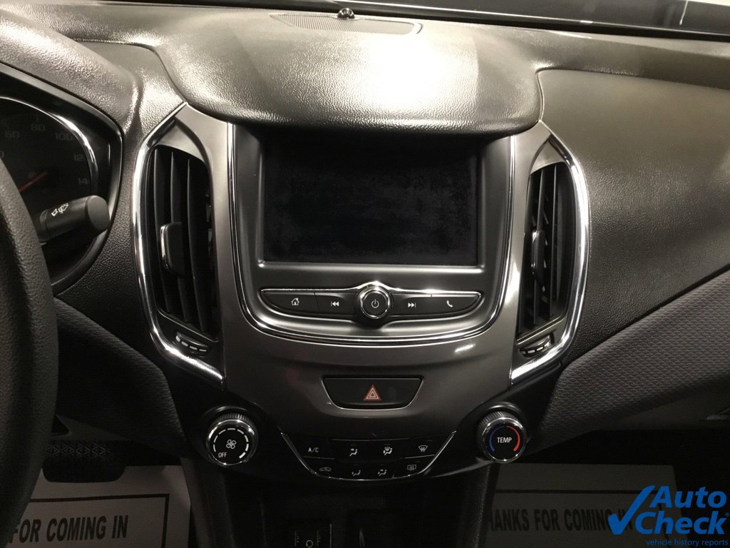 Used 2019 Chevrolet Cruze LS w/ LS Fleet Convenience Package FWD image 48