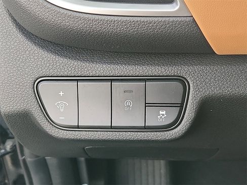 Certified 2024 Kia Seltos EX image 25