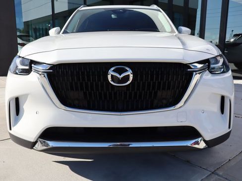 Used 2024 MAZDA CX-90 Plug-In Hybrid w/ Premium Pkg image 18