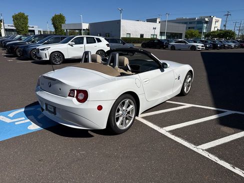 Used 2005 BMW Z4 3.0i RWD image 5