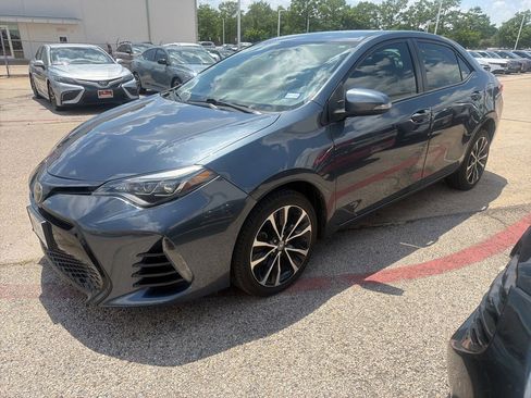 Used 2018 Toyota Corolla SE FWD image 1