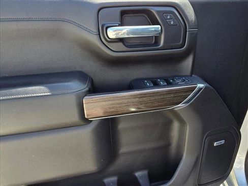 Used 2020 Chevrolet Silverado 1500 LT Trail Boss image 14