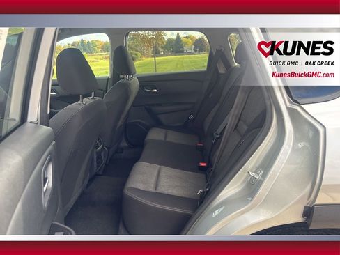 Used 2024 Nissan Rogue SV image 22