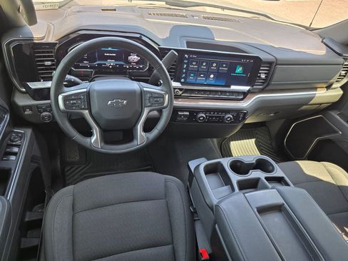 Certified 2025 Chevrolet Silverado 1500 RST AWD/4WD image 27